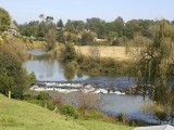 KZN_05 - Mooi river flowing past resorts, Midlands Meander 